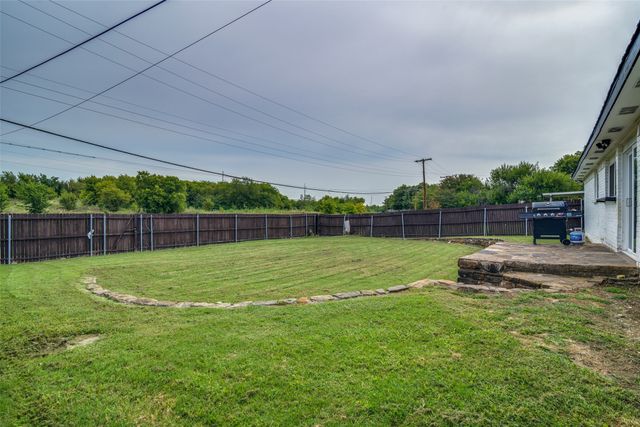 2405 Whippoorwill Drive, Mesquite, TX 75149