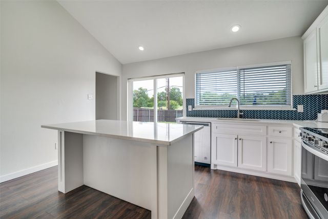 2405 Whippoorwill Drive, Mesquite, TX 75149