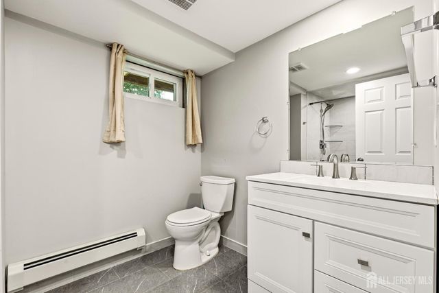 320 Suttons Lane, Edison, NJ 08817