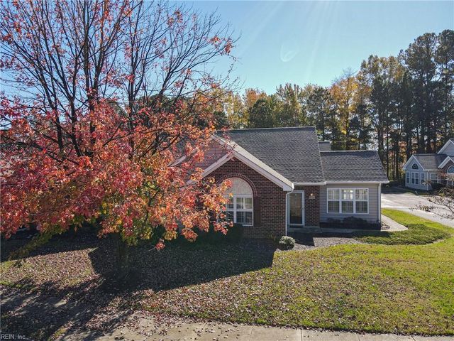 210 Tabb Smith TRL, Yorktown, VA 23693