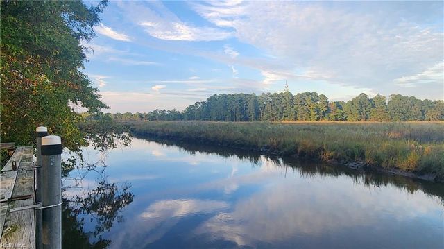 210 Tabb Smith TRL, Yorktown, VA 23693