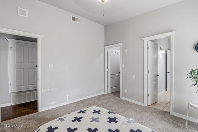 1045 MAXIMO Street, El Paso, TX 79932