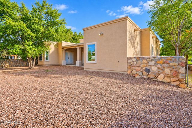 1045 MAXIMO Street, El Paso, TX 79932