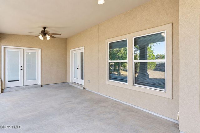 1045 MAXIMO Street, El Paso, TX 79932