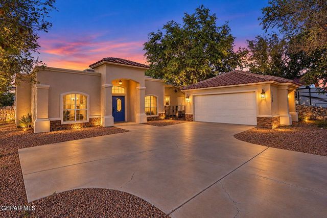 1045 MAXIMO Street, El Paso, TX 79932