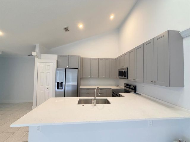 1343 Periwinkle Place, Wellington, FL 33414