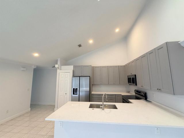 1343 Periwinkle Place, Wellington, FL 33414