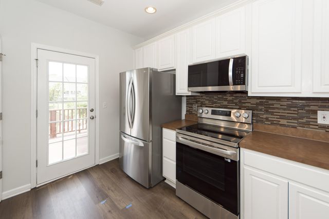 547 Mclernon Trace, Johns Island, SC 29455