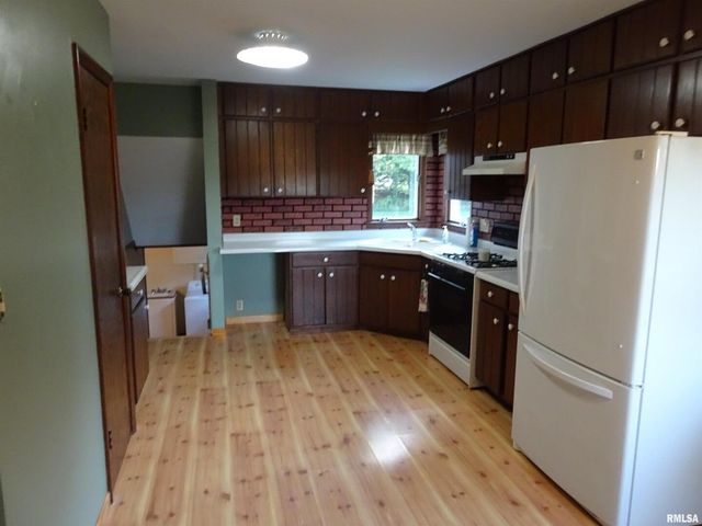 13978 N 2200th Avenue, Geneseo, IL 61254