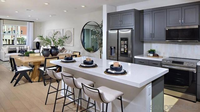 12043 Sienna Lane, San Diego, CA 92128