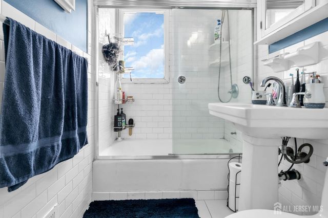 2708 Maple Avenue, South Plainfield, NJ 07080
