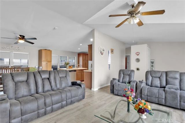 2494 W Main St 61, Barstow, CA 92311