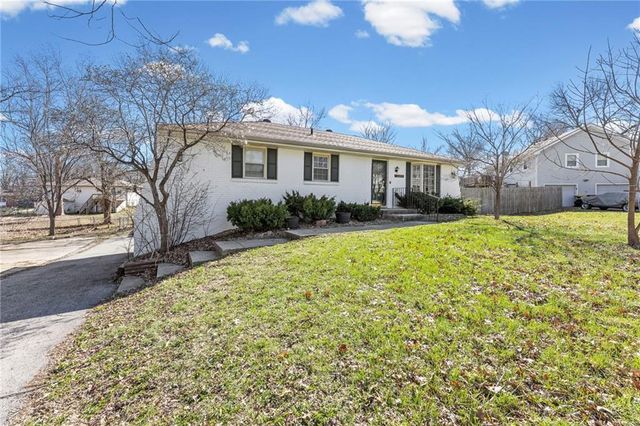 1303 Milwaukee Street, Excelsior Springs, MO 64024