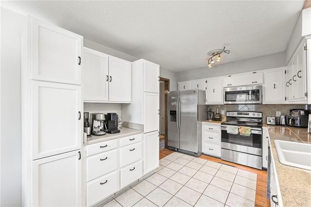 1303 Milwaukee Street, Excelsior Springs, MO 64024