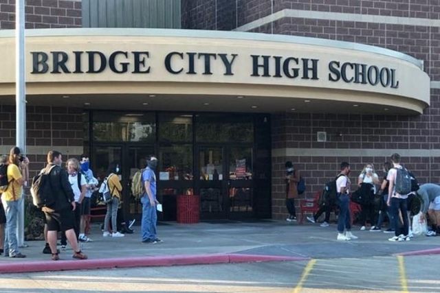 18575 Henley Way, Orange, TX 77630