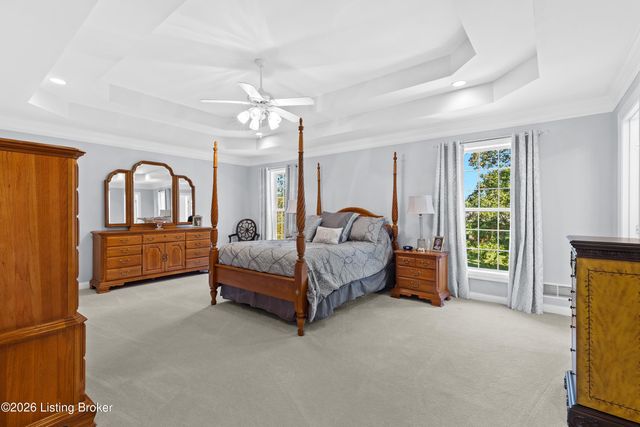 13809 High Trail Ct, Louisville, KY 40299