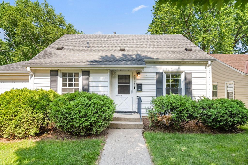 6733 Sheridan Avenue S, Richfield, MN 55423