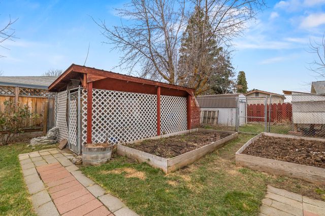 4816 Sumac Avenue, Klamath Falls, OR 97603