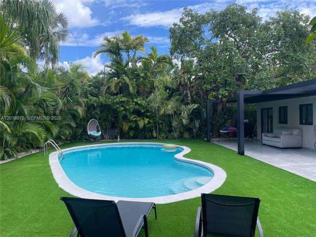 1955 Alamanda Dr 1, North Miami, FL 33181