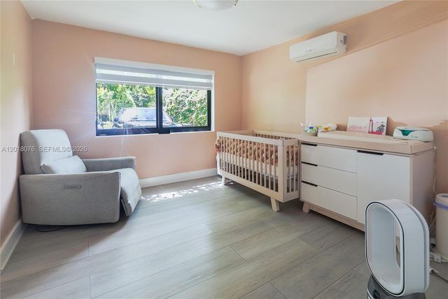 1955 Alamanda Dr 1, North Miami, FL 33181