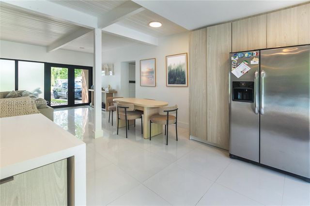 1955 Alamanda Dr 1, North Miami, FL 33181