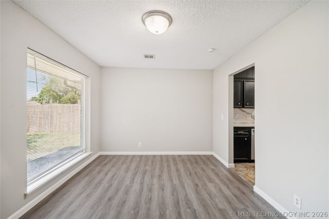 7065 E 52nd Street, Tulsa, OK 74145