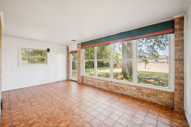 7065 E 52nd Street, Tulsa, OK 74145