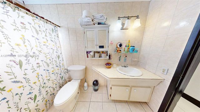 3617 NW 37th Street, Lauderdale Lakes, FL 33309
