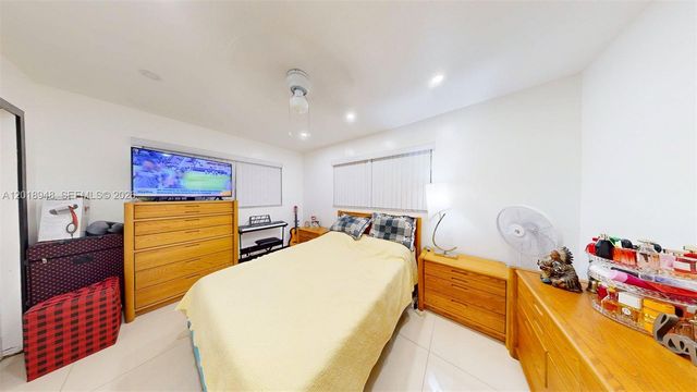 3617 NW 37th Street, Lauderdale Lakes, FL 33309