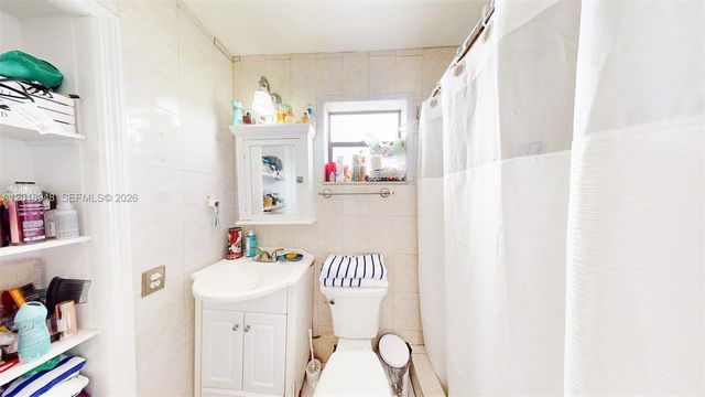3617 NW 37th Street, Lauderdale Lakes, FL 33309