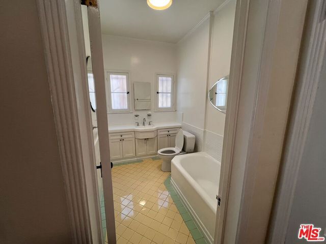 1248 S La Jolla Avenue, Los Angeles, CA 90035
