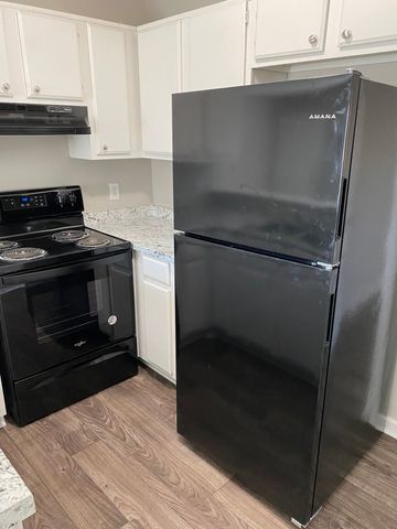 94 Cedarcrest Dr Apt 1, Clarksville, TN 37042