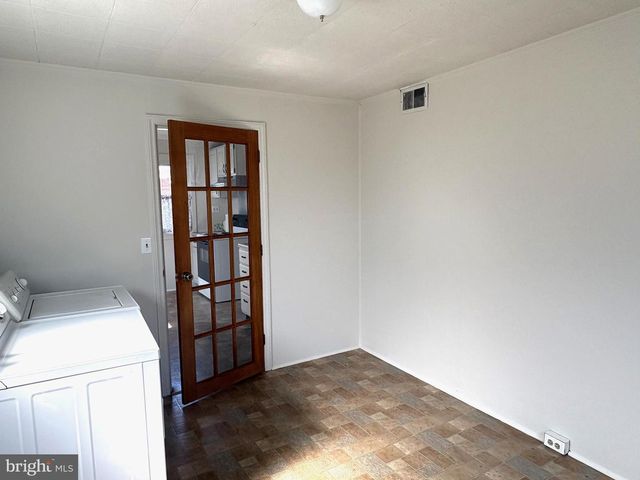 115 COMPASS RD, Baltimore, MD 21220