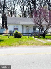 115 COMPASS RD, Baltimore, MD 21220