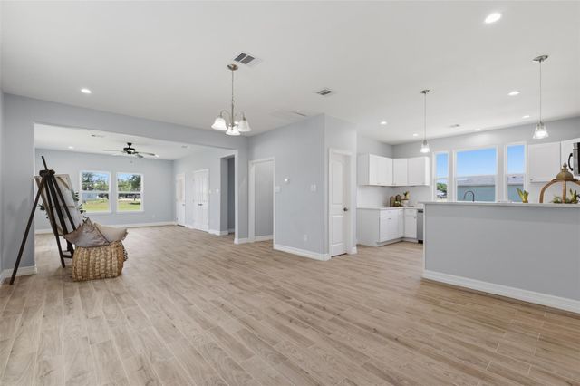 249 Mcdade Street, Hempstead, TX 77445