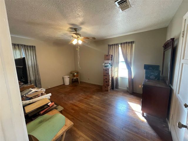 6642 Teluco Street, Houston, TX 77055