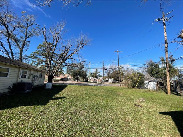 6642 Teluco Street, Houston, TX 77055