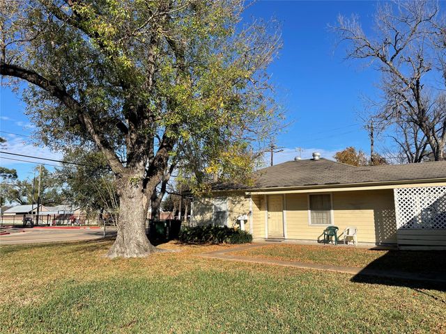 6642 Teluco Street, Houston, TX 77055