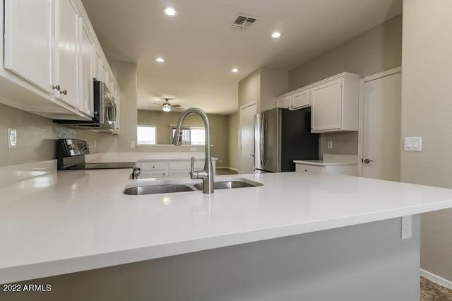 709 E Whyman Avenue, Avondale, AZ 85323