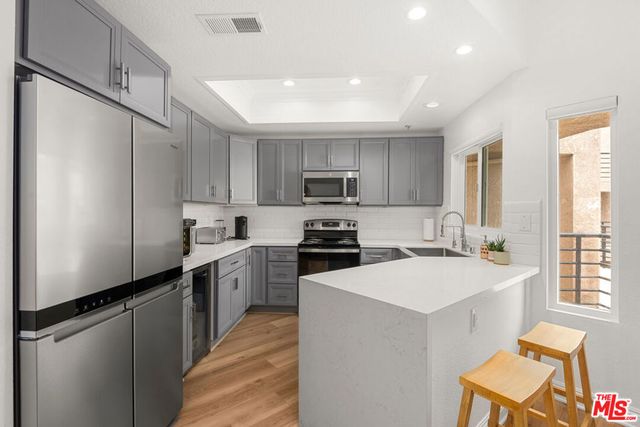 1200 Pacific Coast Highway 305, Huntington Beach, CA 92648