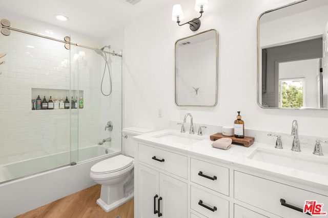 1200 Pacific Coast Highway 305, Huntington Beach, CA 92648
