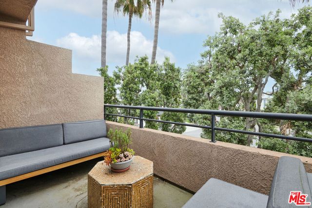 1200 Pacific Coast Highway 305, Huntington Beach, CA 92648