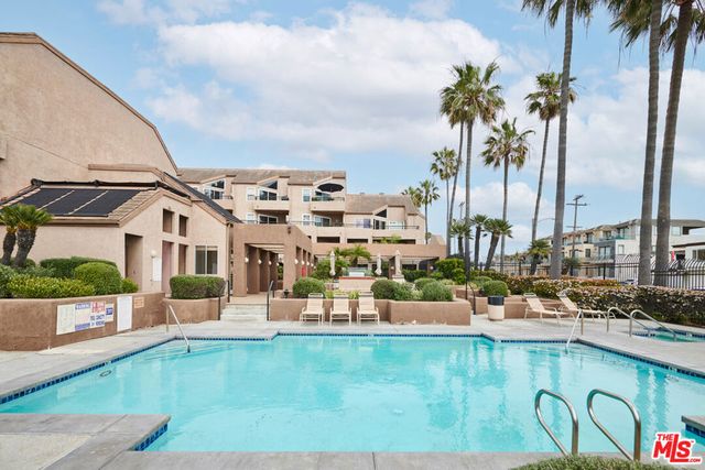 1200 Pacific Coast Highway 305, Huntington Beach, CA 92648