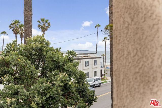 1200 Pacific Coast Highway 305, Huntington Beach, CA 92648