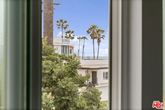 1200 Pacific Coast Highway 305, Huntington Beach, CA 92648