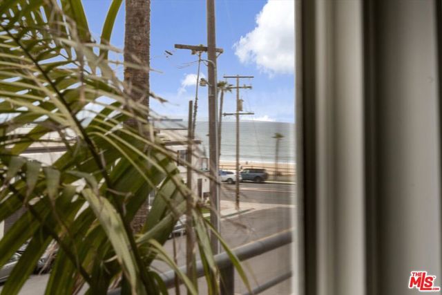 1200 Pacific Coast Highway 305, Huntington Beach, CA 92648