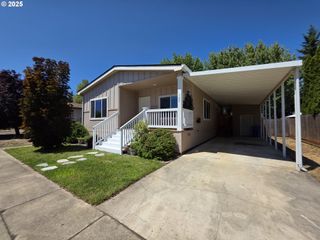 145 OWYHEE Ln 58, Roseburg, OR 97471