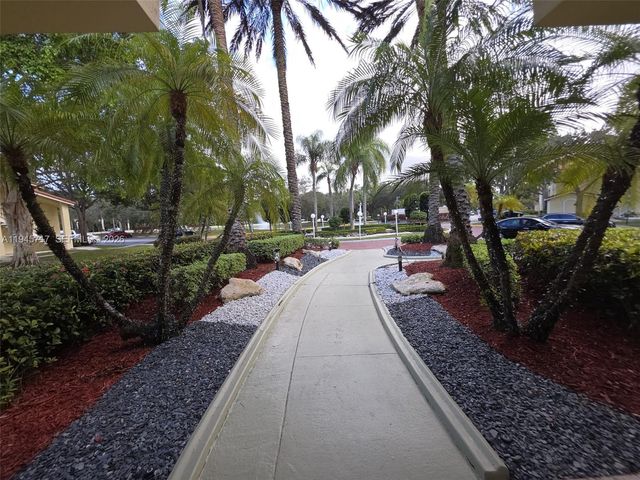 12730 Vista Isles Dr 815, Sunrise, FL 33325