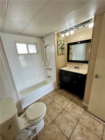 16540 Whittier 6, Whittier, CA 90603