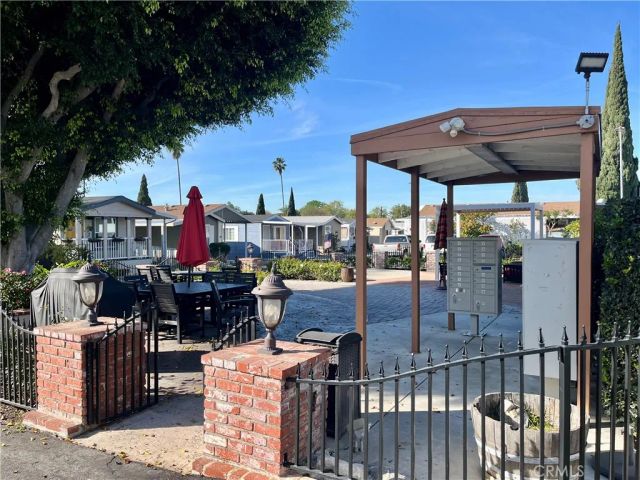 16540 Whittier 6, Whittier, CA 90603